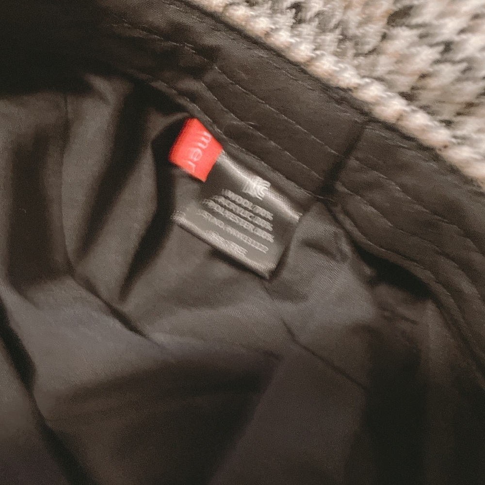 Checked cap - Picture 2 of 4